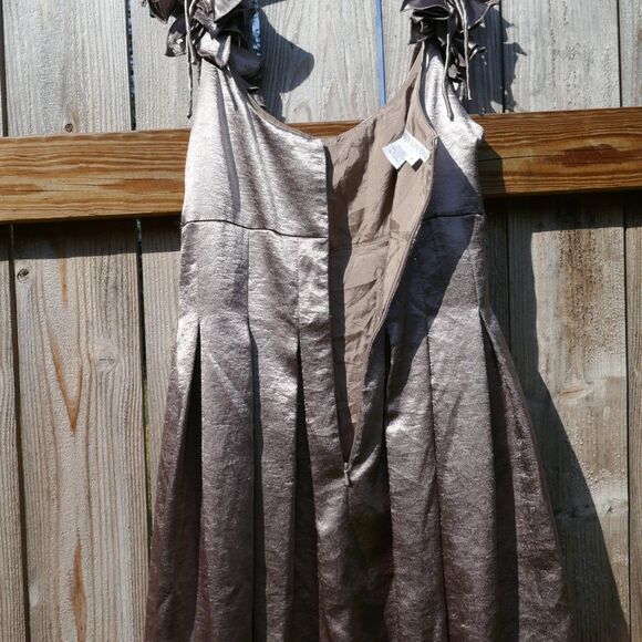 MAGGY LONDON Cocktail Dress Metallic Taupe Sleeveless Bubble Hem Evening Size 8 - Picture 4 of 7